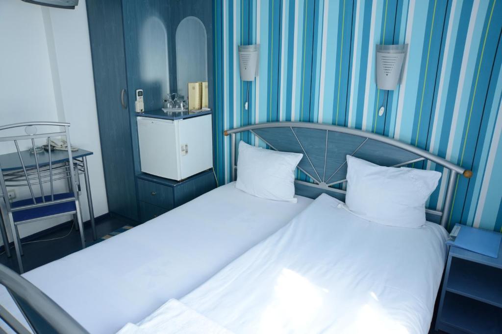 Hotel Zeneva Крагуєваць Номер фото