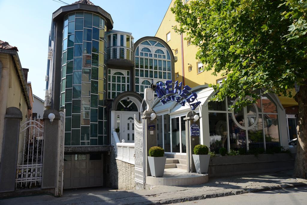 Hotel Zeneva Крагуєваць Екстер'єр фото